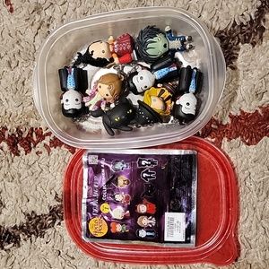 HOCUS-POCUS KEY CHAINS